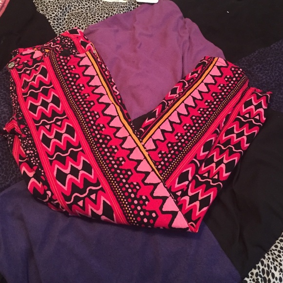 Celebrity Pink Aztec Jeans (Size 11 in Jr)