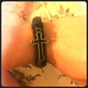 Cross bracelet