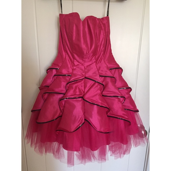 Betsy Johnson hot pink prom evening dress