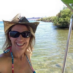 Meet your Posher, Melissa