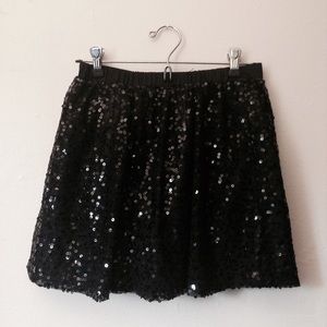 Black sparkly skirt✨