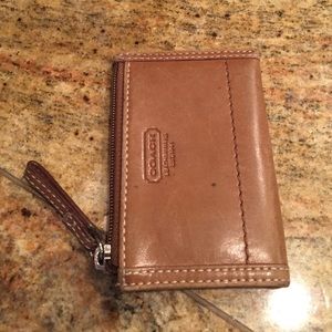 Preowned coach card/coin holder