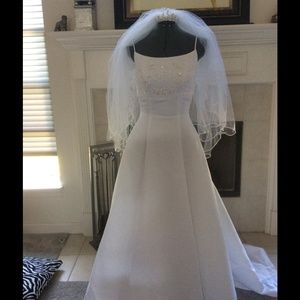 Wedding dress