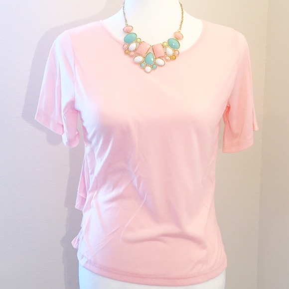 ⛔️SOLD⛔️Short Sleeve Backless Ruffle Top - Picture 2 of 3