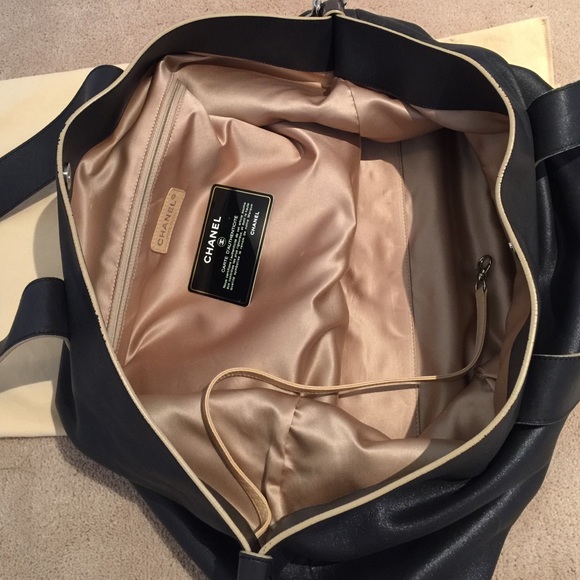 : SOLD : Chanel Tote and Shoulder Bag - Picture 3 of 4