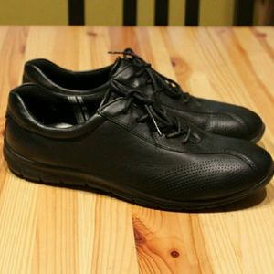 Comfy Ecco shoes