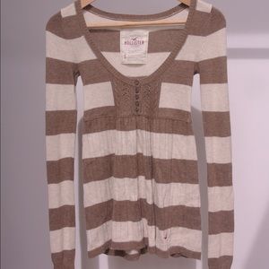 Hollister sweater