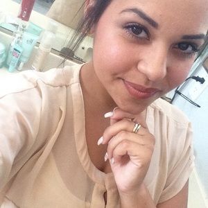 Meet your Posher, Katrina