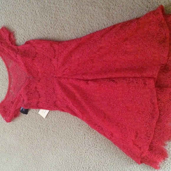 pinkish/ red dress with eyelash trim - Picture 2 of 2
