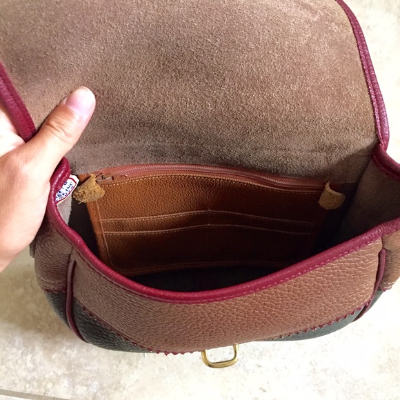 Authentic Dooney & Bourke Vintage Teton Bag RARE - Picture 4 of 4