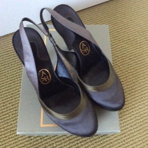 Ash Tokyo satin platform slingback pump gray 9 39