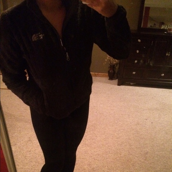 Black north face jacket, size small