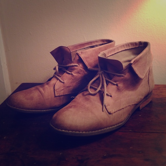 Steve Madden Lace-up Booties