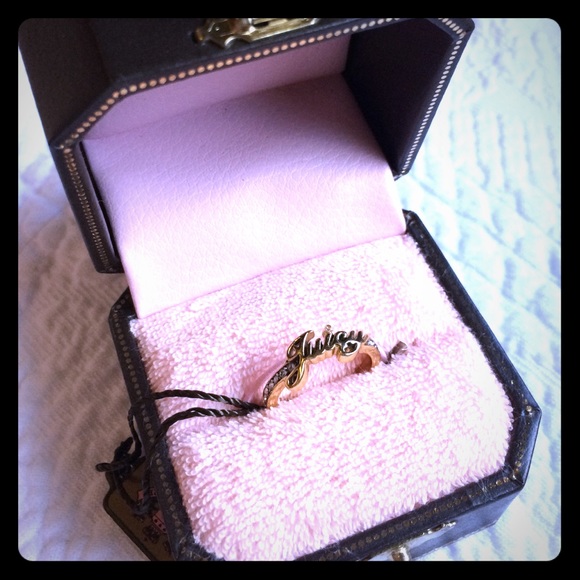 Juicy Couture Ring