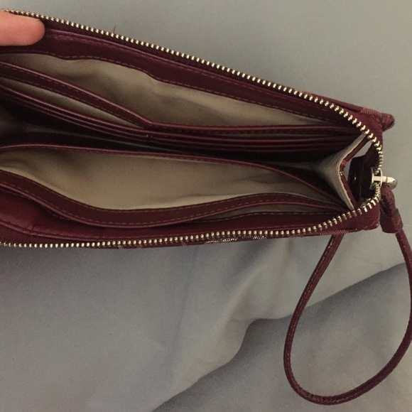 Coach wristlet - Picture 2 of 4