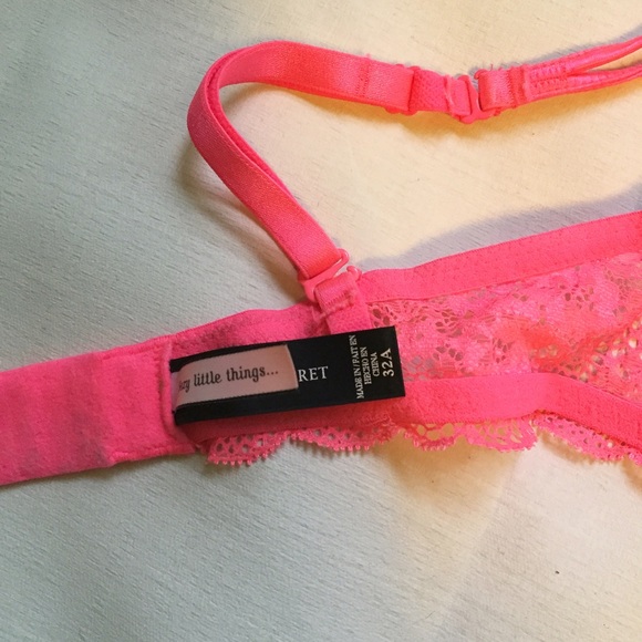Victoria's Secret Bra - Picture 3 of 4