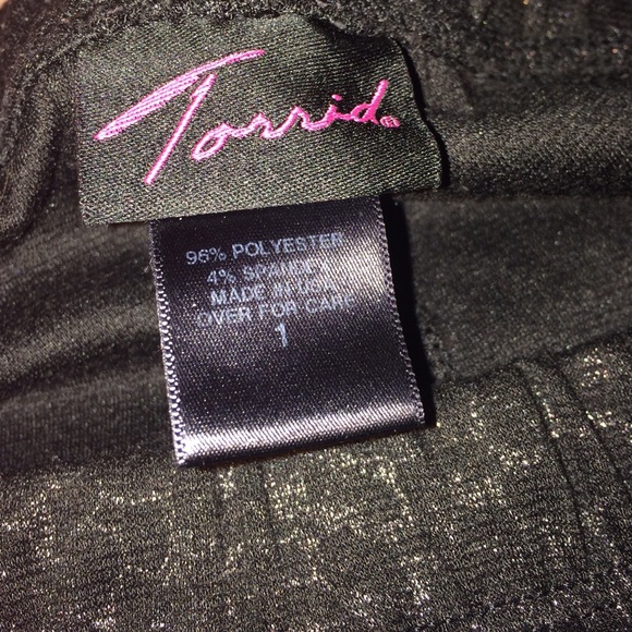 Torrid size 1 animal print leggings - Picture 2 of 3