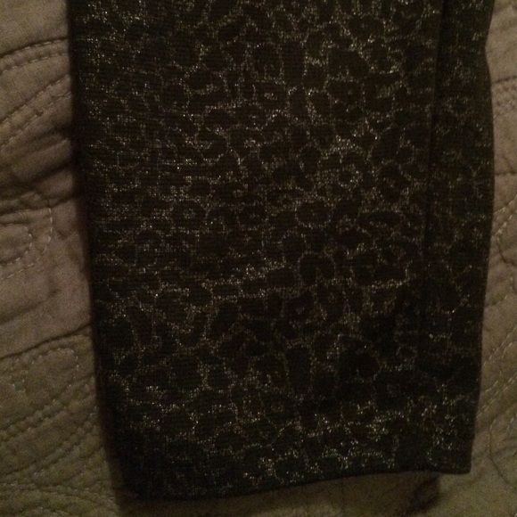 Torrid size 1 animal print leggings - Picture 3 of 3