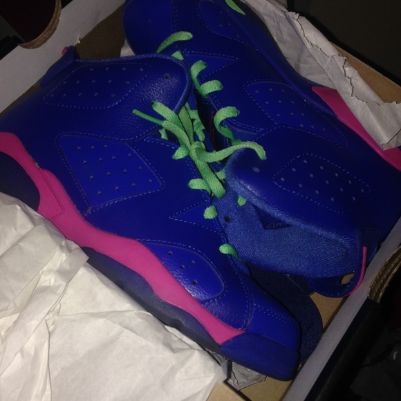 Royal blue 6s size 3 Jordan's