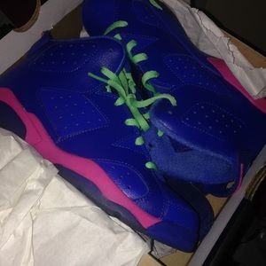 Royal blue 6s size 3 Jordan's