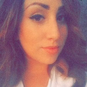 Meet your Posher, Annette