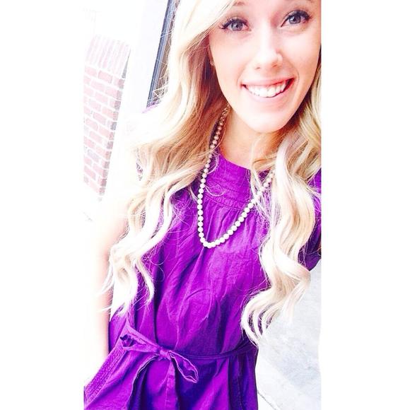 Meet your Posher, Whitney - Picture 1 of 1