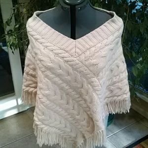 Banana republic XS poncho so soft 60% lamb's