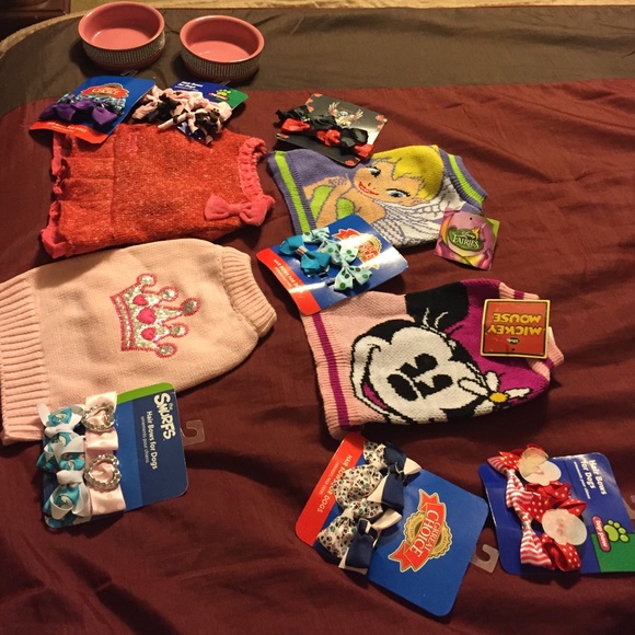 Female dog hair bows, shirts & bowls