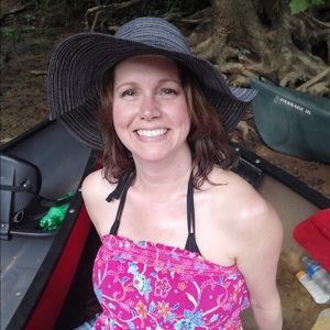 Meet your Posher, Melia