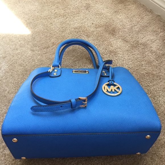 NWT authentic MICHAEL KORS Saffiano Large - Picture 2 of 4