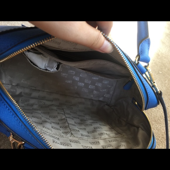 NWT authentic MICHAEL KORS Saffiano Large - Picture 4 of 4