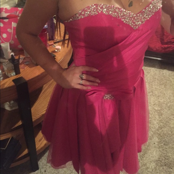 Prom dress - Picture 2 of 3