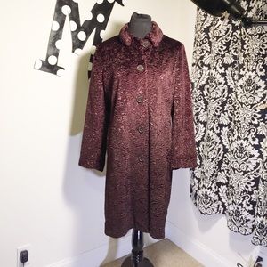 Faux fur brown full length coat! 👌🏼 in person!