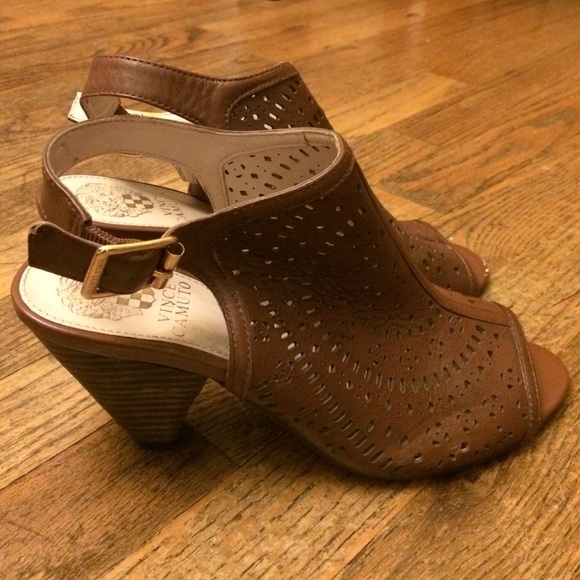 Vince Camuto Wedge 6.5