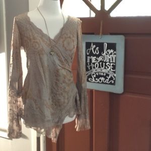 Stunning tan and mustard brown top