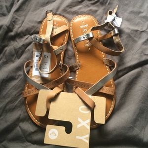 Roxy sandals