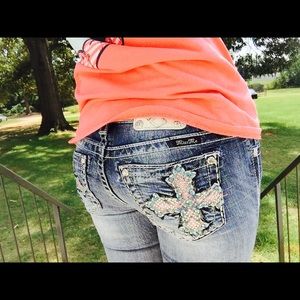 Buckle miss me jeans!