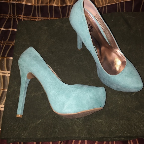 Mint suede pumps - Picture 2 of 4