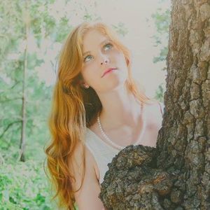 Meet your Posher, Leslie