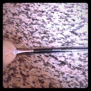 Morphe M310 large fan brush