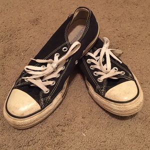Converse classic black sneakers