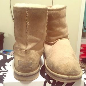 Cream sparkled authentic UGGS