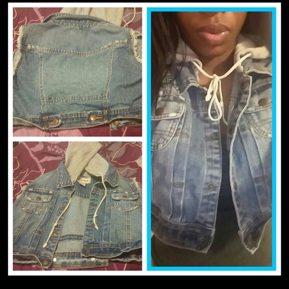 Cropped Jean vest jacket with bulit in hood