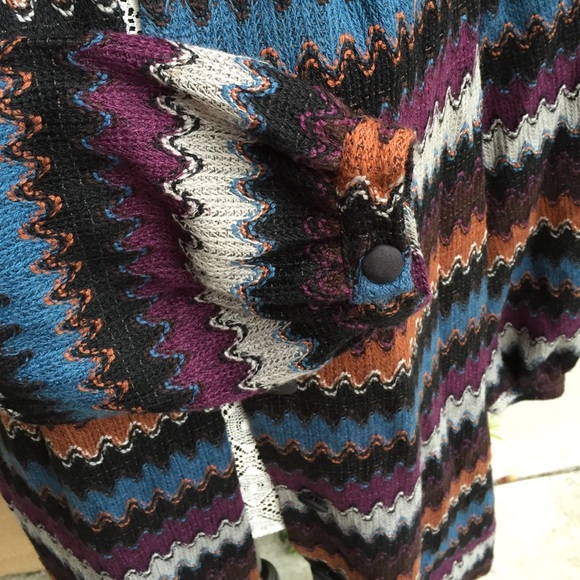 Beautiful fall jacket - Picture 3 of 4