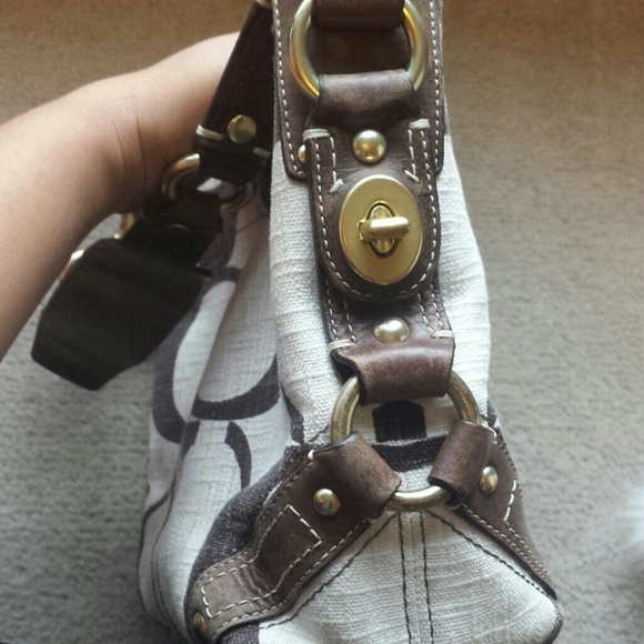 Coach purse - Picture 4 of 4