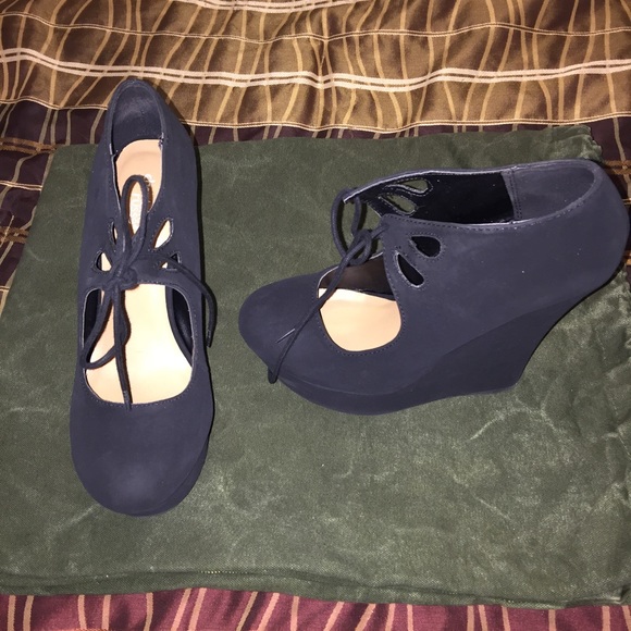 Black wedges - Picture 2 of 3