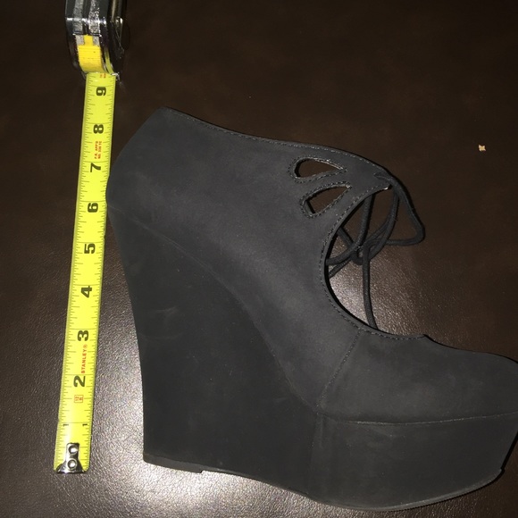 Black wedges - Picture 3 of 3