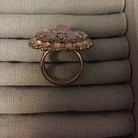 Ring 💍 - Picture 2 of 2