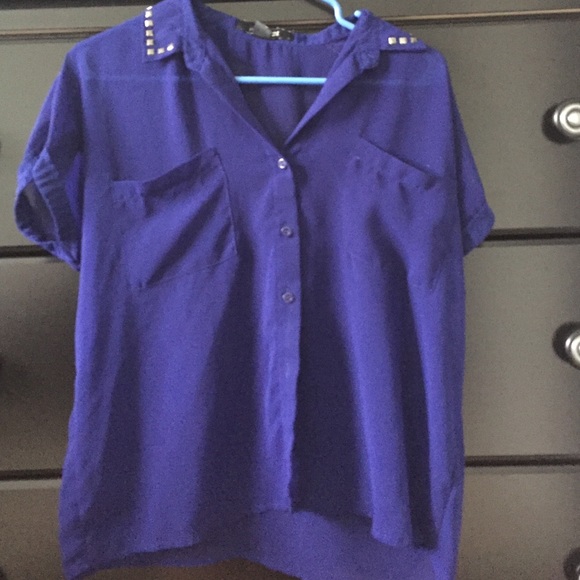 Shirt - Picture 1 of 1