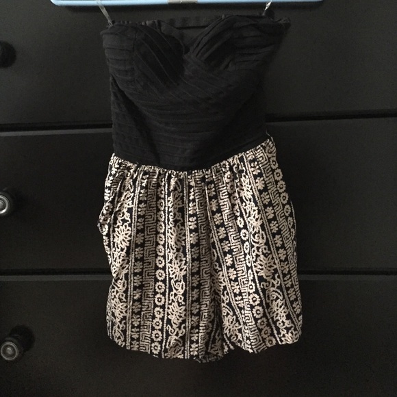 Romper - Picture 1 of 2